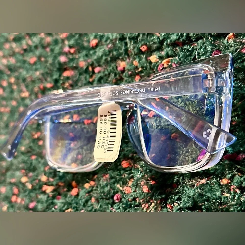 ‼️RARE‼️🎸THE BOOK CLUB🎸🔥NWT🔥Fairy Droppings Square Reading Glasses in Sky—1.50x
